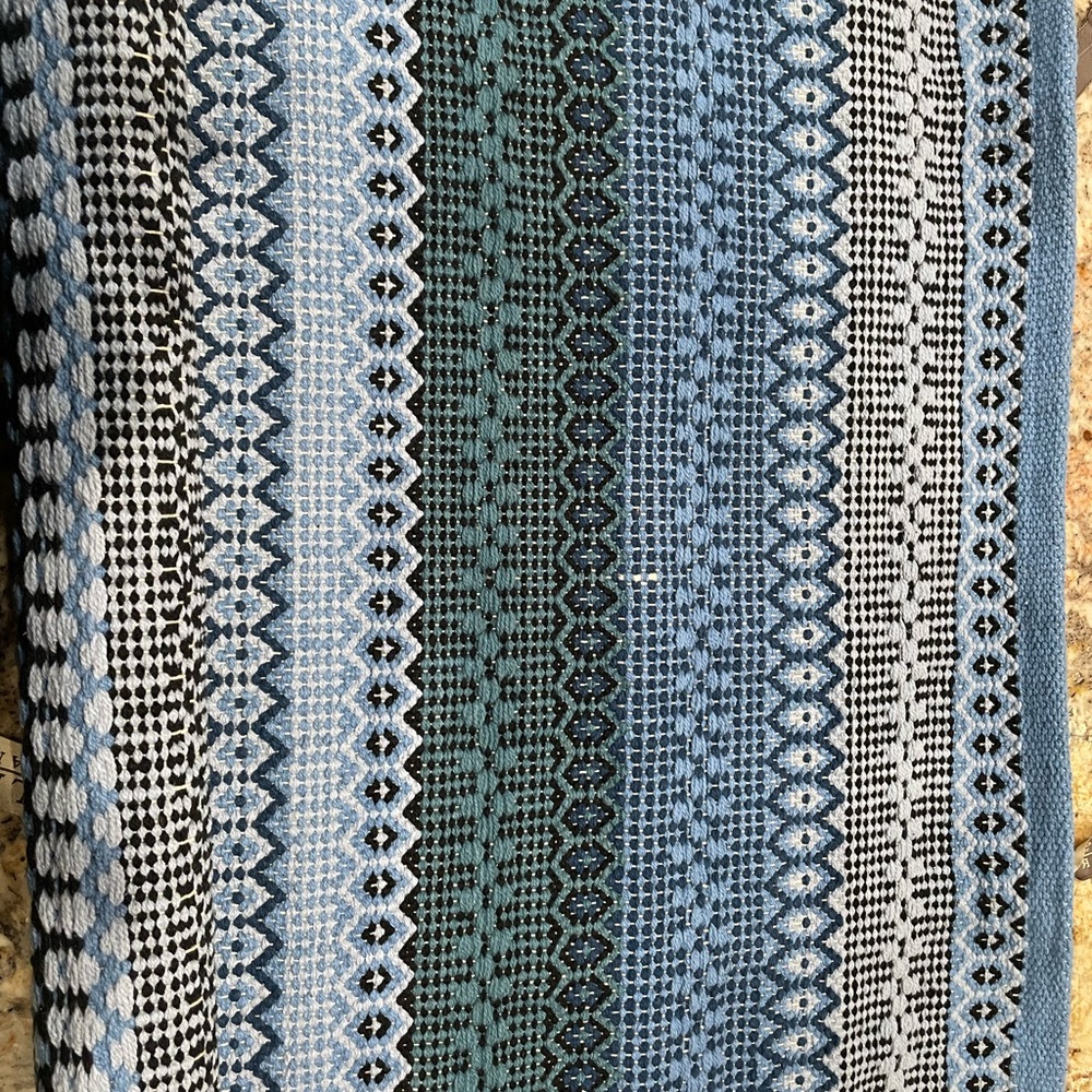New with tag!   Dash & Albert Handwoven 2”x3” Cotton Rug